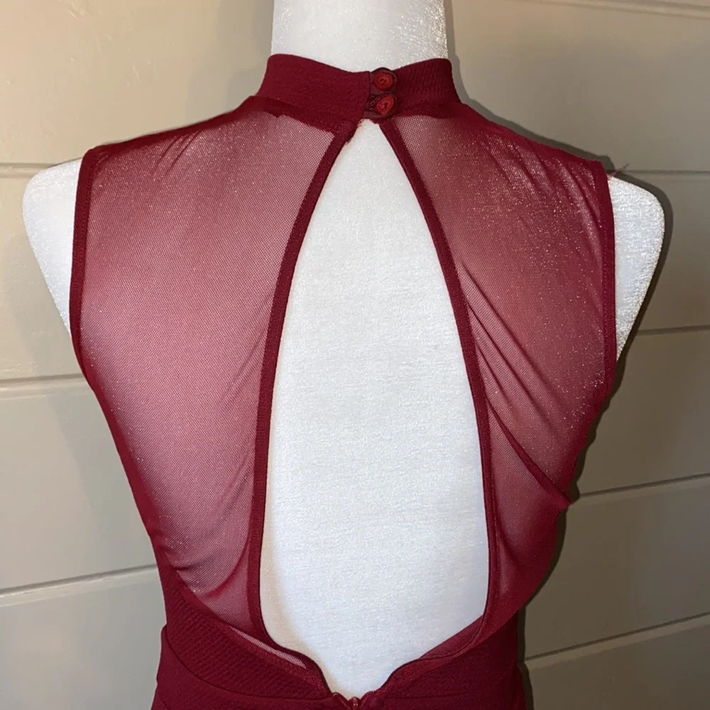 Blanc Halter Keyhole Dress Size Small - Picture 7 of 11